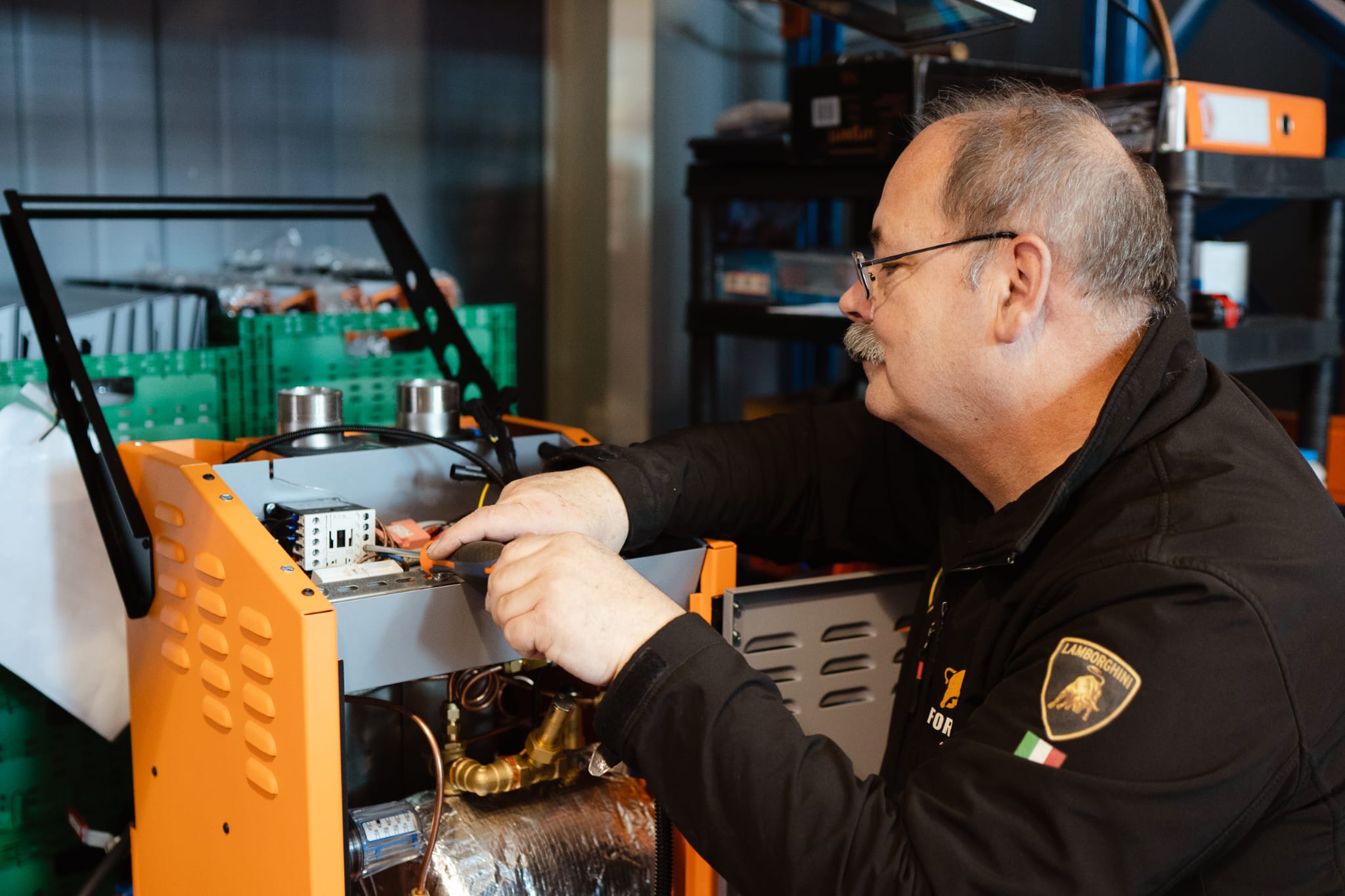 Choosing the Right Industrial Steam Cleaner Supplier: A Complete Buyer's Guide